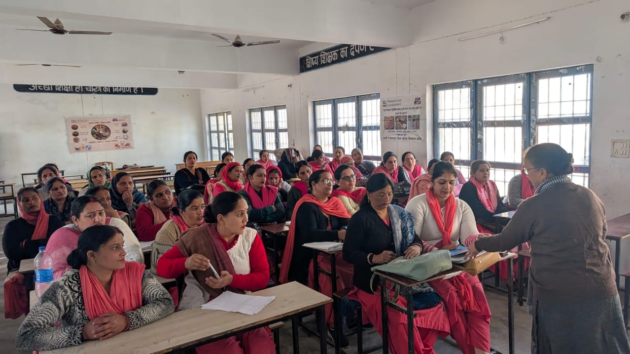 Information about the nutritional properties of sorghum, millet and ragi was given to ASHA workers.