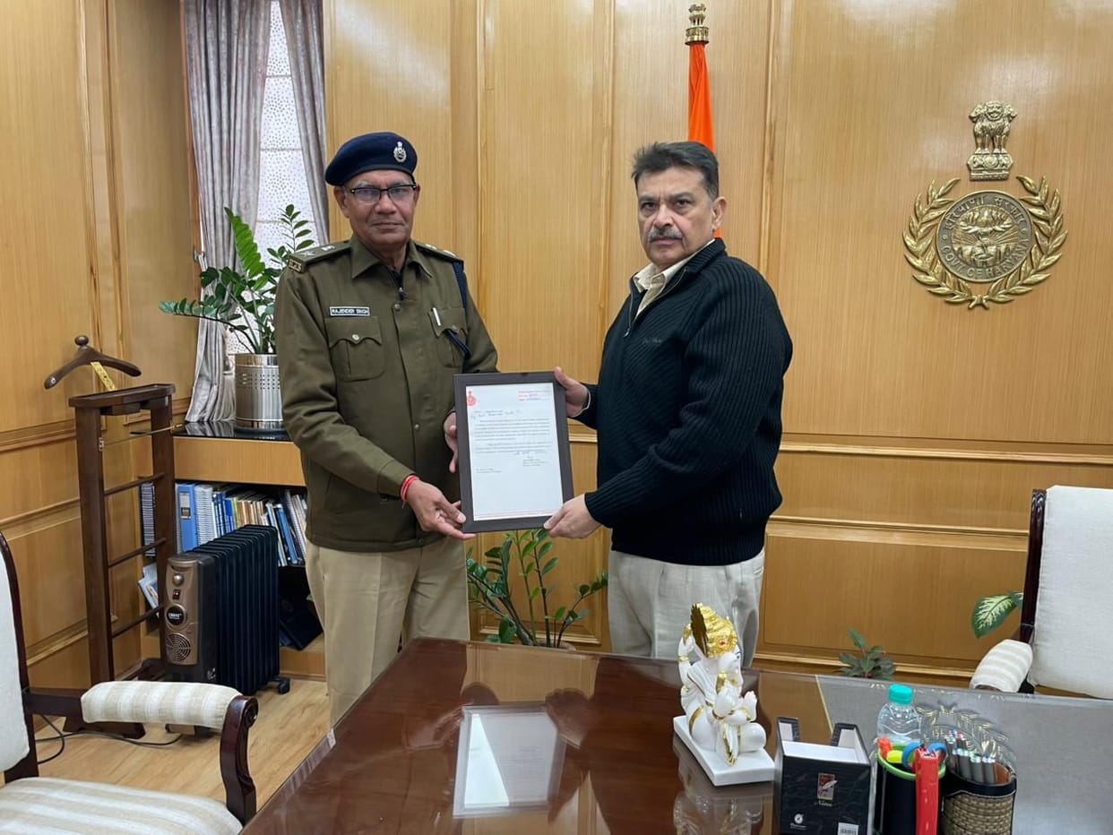 The jail superintendent was honored by the Director General.