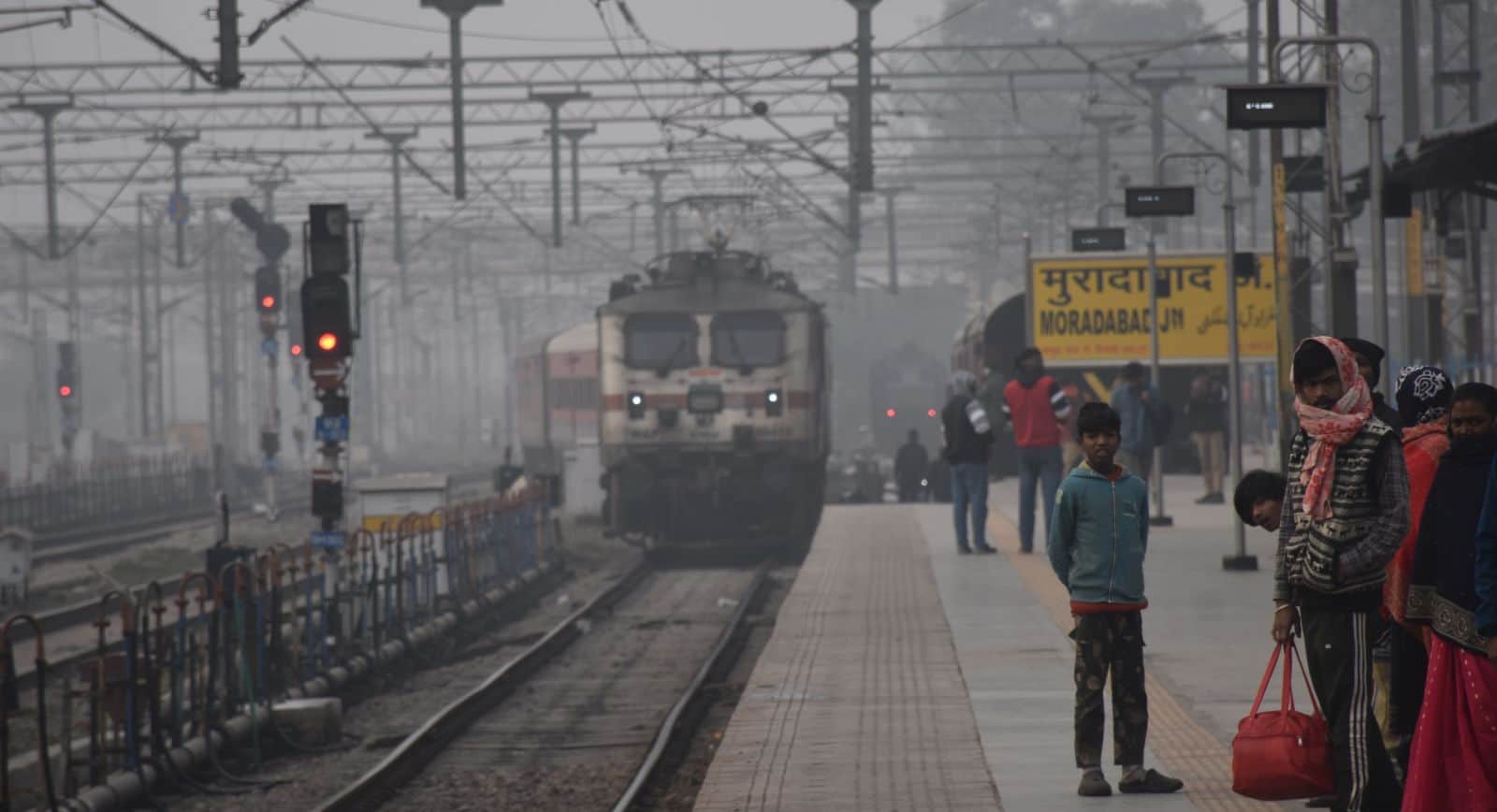 मुरादाबाद रेलवे स्टेशन।