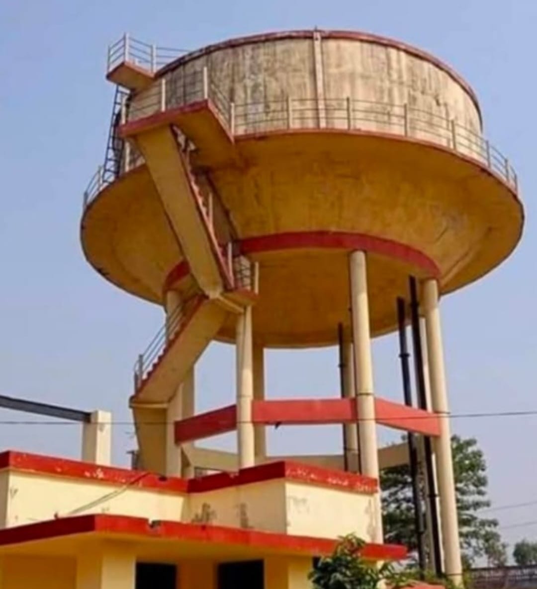 Due to the dilapidated condition of the water tank, there is no water supply, causing distress to the villagers.