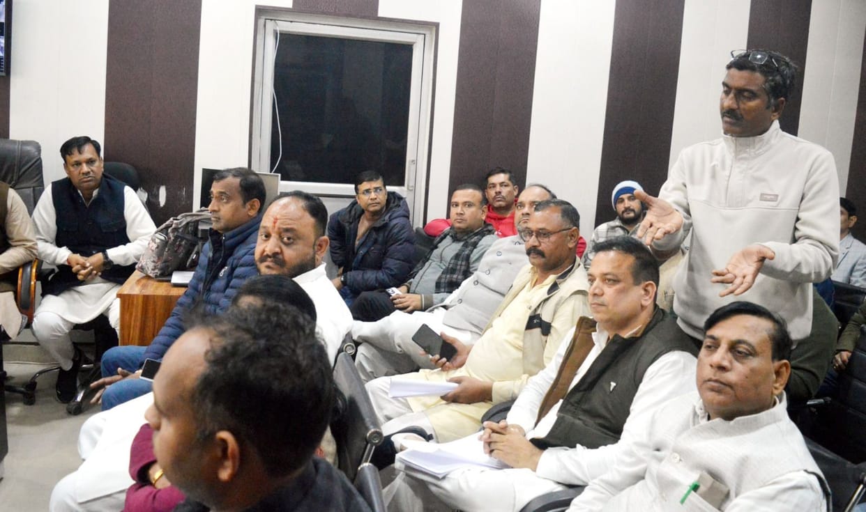 Development works worth Rs 50 crore got the green signal in the Municipal Council House meeting.