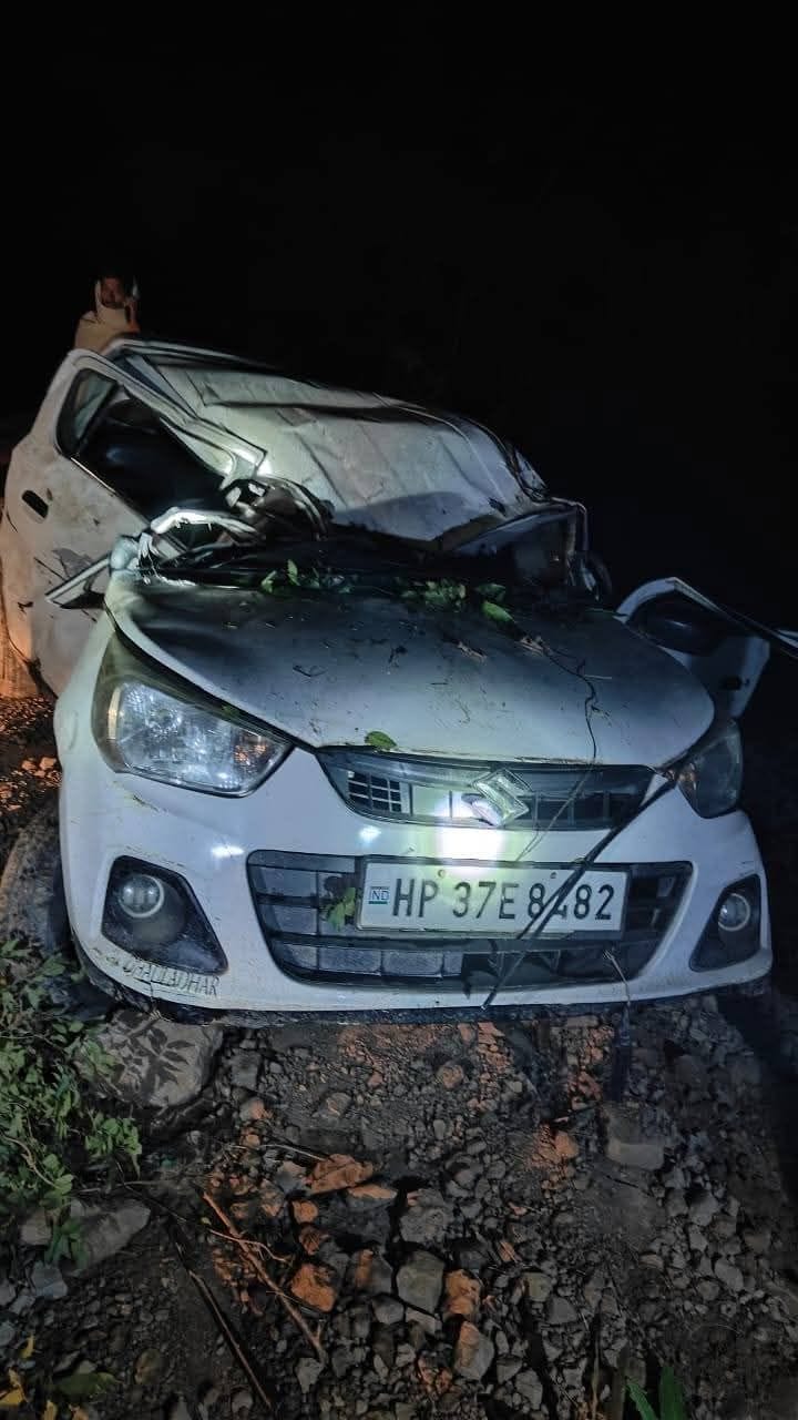 Car falls into ditch, one dead, two referred to PGI