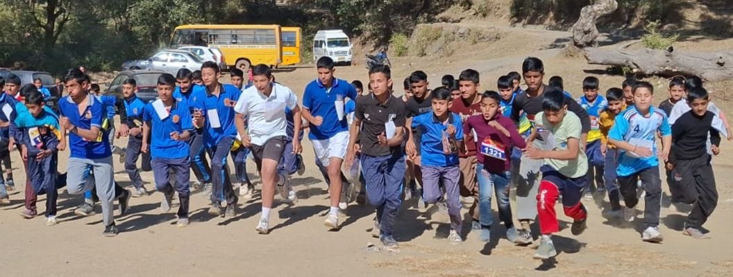 Runners show their mettle in Dagshai, 325 participants take part in the cross-country race.