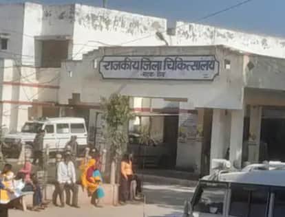 Dausa News: Tragic accident on Jaipur-Agra Highway, pickup truck collides with a trolley; cleaner dies on spot