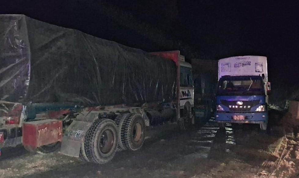 Road caves in near Daune Bardghat, halting traffic on Kathmandu route