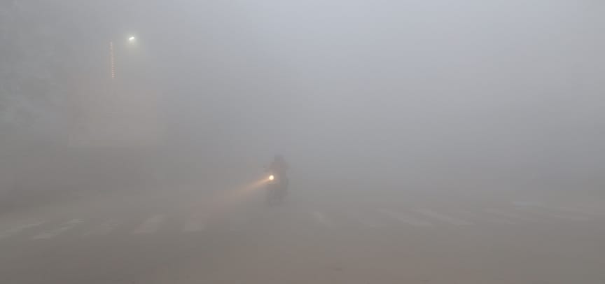 The minimum temperature dropped by more than five degrees, and the fog was dense.