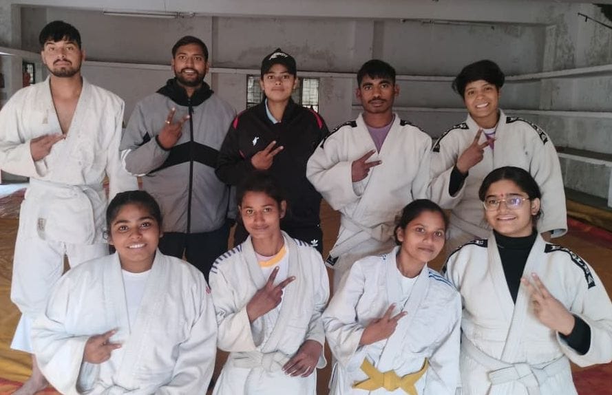 Kasganj dominates the divisional judo team