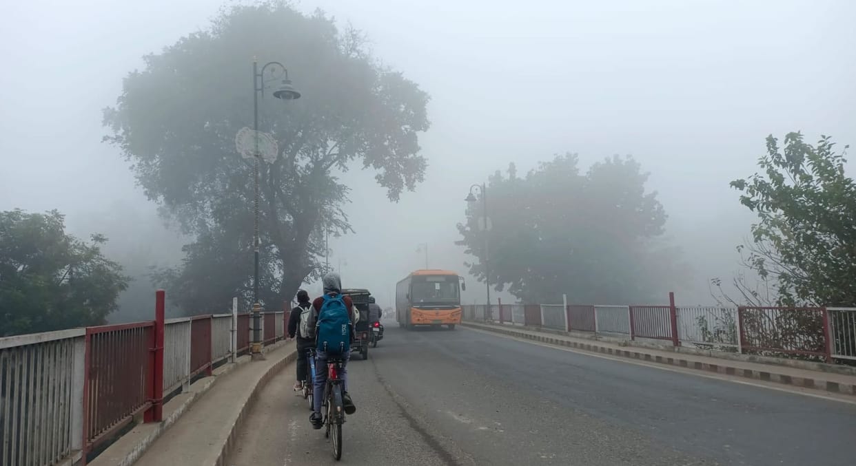 Dense fog is causing disruptions to transportation, and minimum temperatures have dropped.