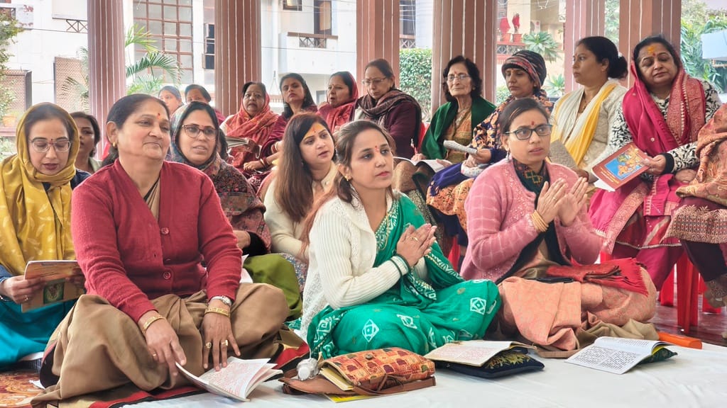The celebrations were also held in apartments and residential colonies.