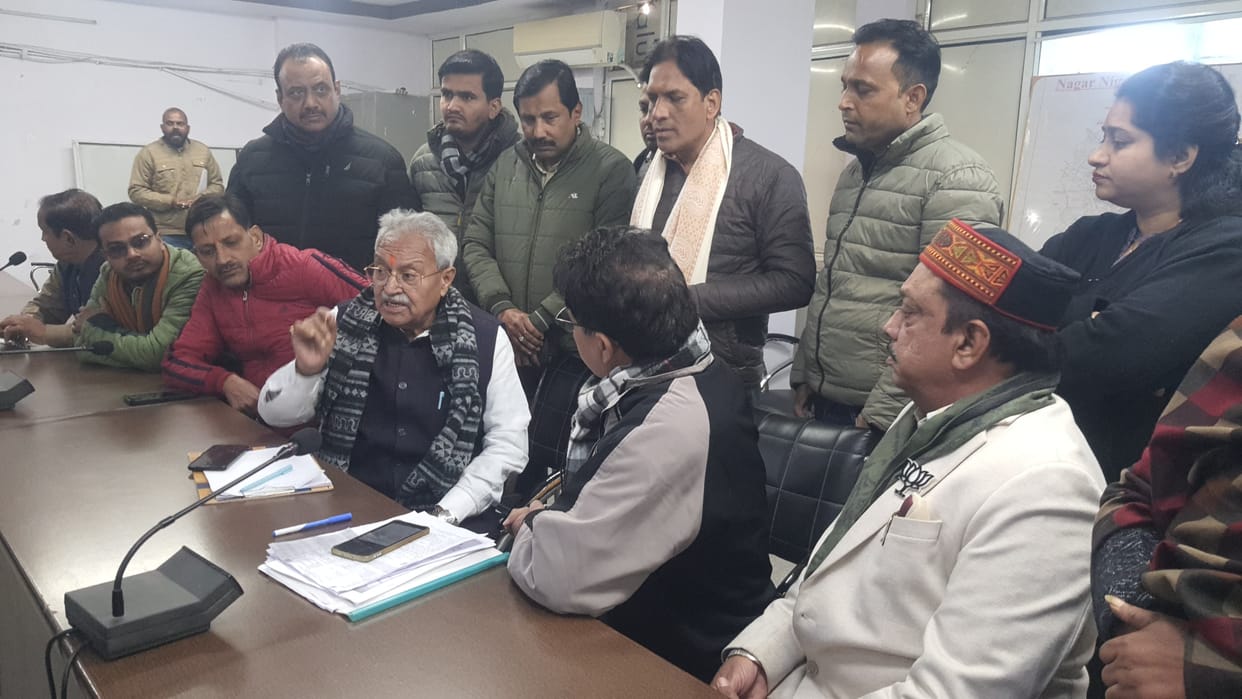 Ruckus in the corporation over house tax again, Rajya Sabha member reached the spot and took stock of the situation.