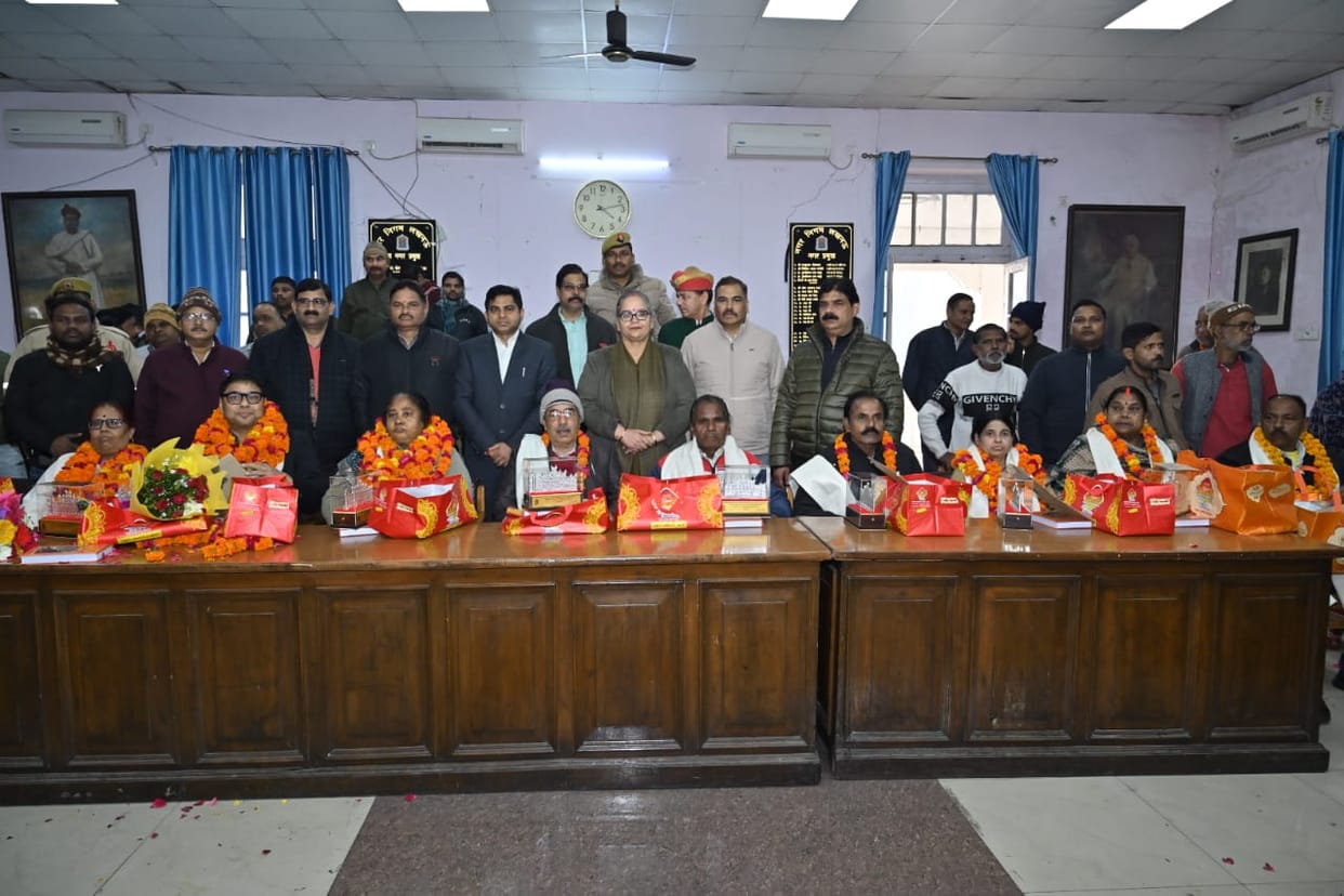 Retired employees of Municipal Corporation and Jalkal honored