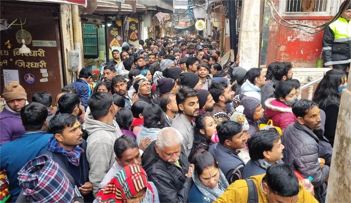 The devotees were overjoyed upon catching a glimpse of their beloved deity.