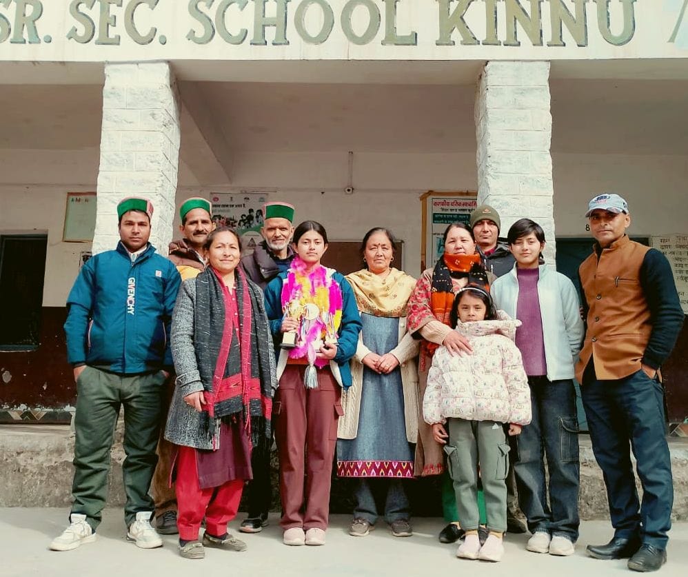 Former student Vanshika welcomed on reaching school