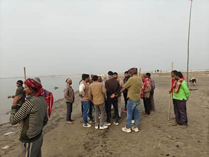 The border dispute remained unresolved even after the measurement conducted by the revenue teams of the two districts.