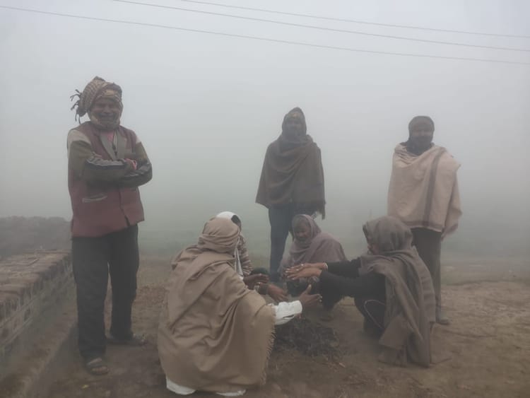 Rajasthan Weather: राजस्थान में कड़ाके की ठंड का असर, 20 जिलों में घना कोहरा, 4 जनवरी से कोल्ड वेव का अलर्ट