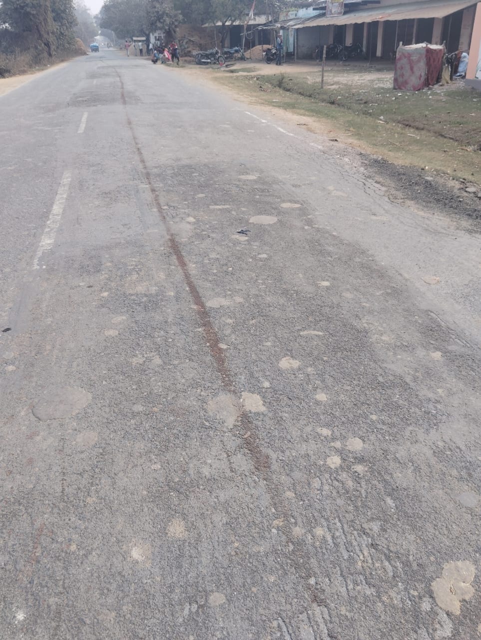 A car with a police logo dragged a scooter rider for 10 km, leaving the road red and the body in tatters.