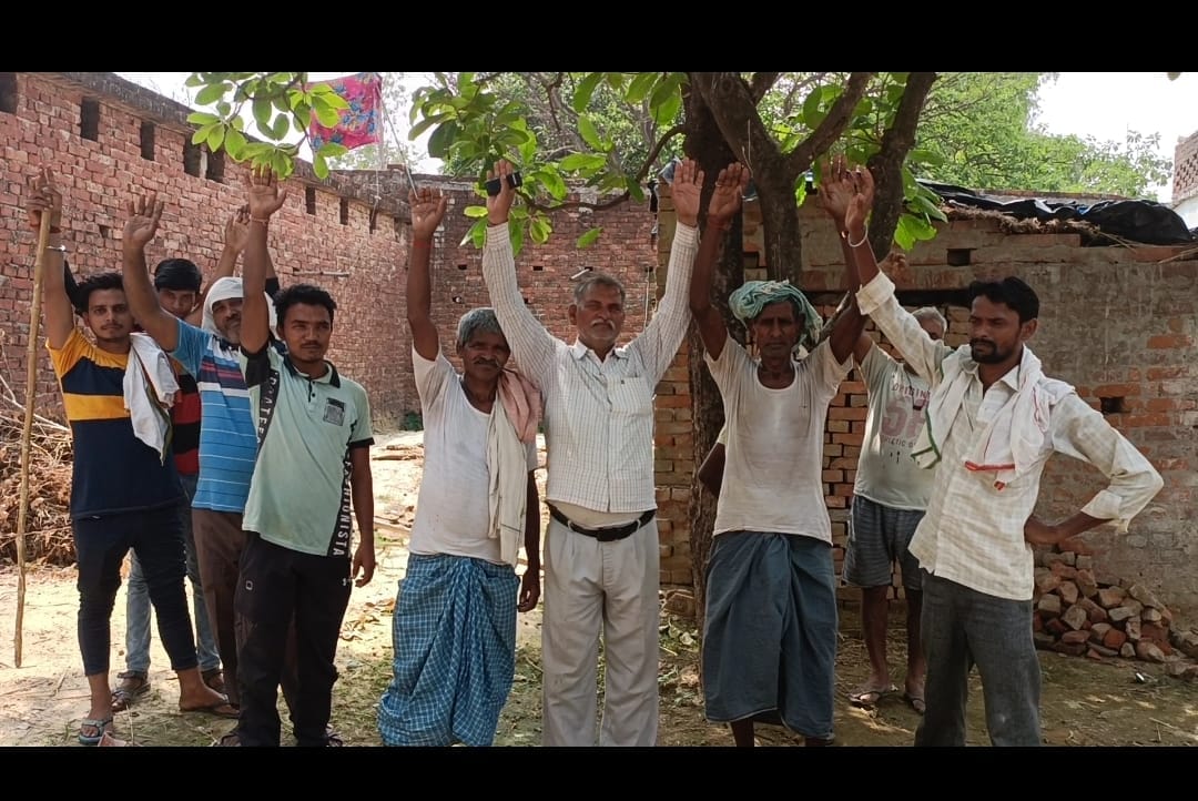Villagers stage protest demanding road repair
