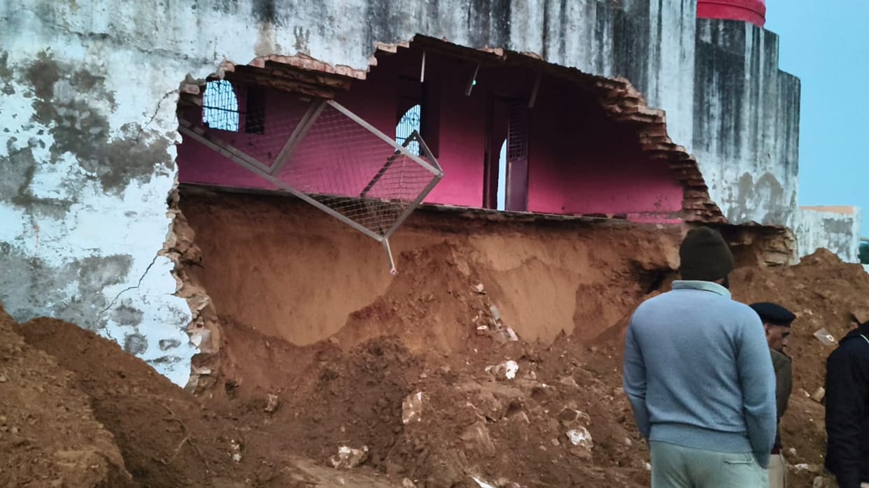 A worker was crushed to death under the debris after a temple wall collapsed.