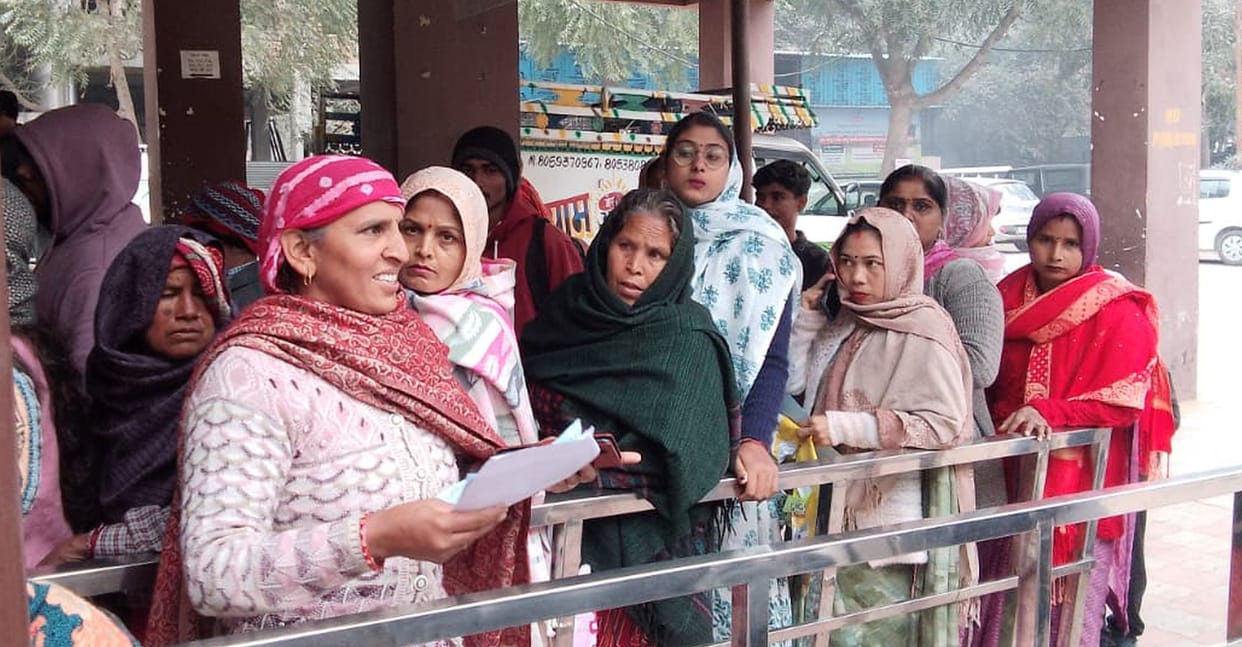 The number of patients with colds and coughs has increased at the civil hospital.