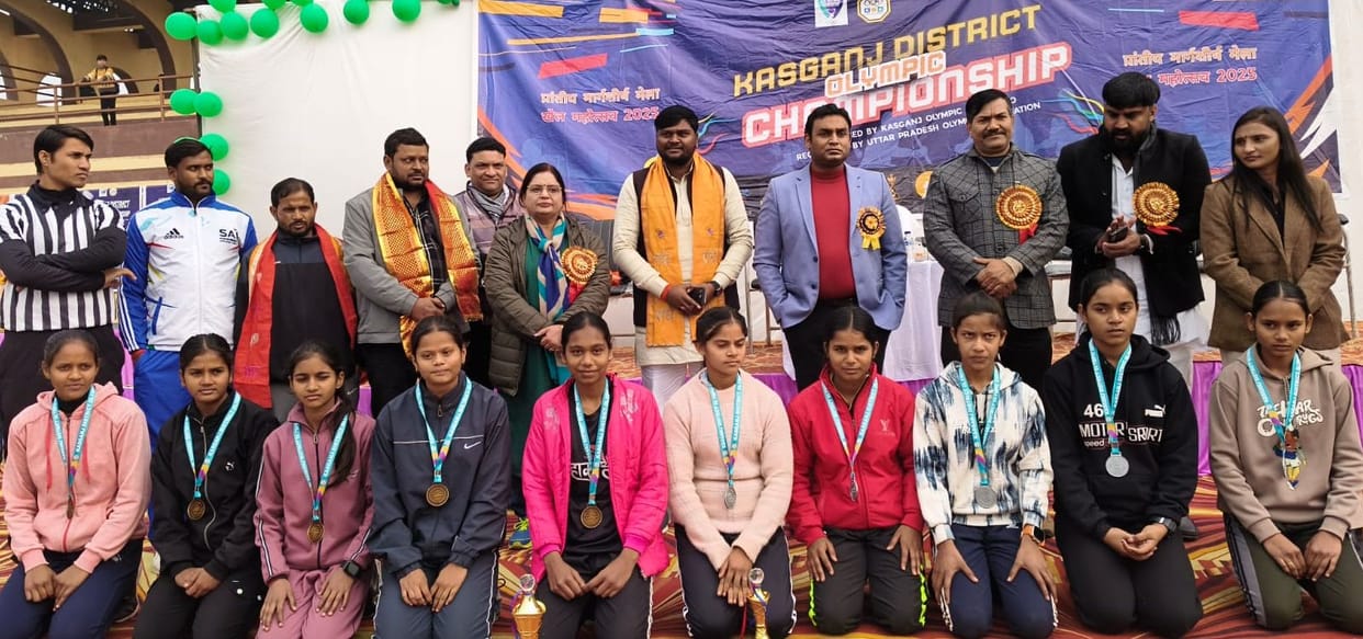 Players rejoiced after receiving medals