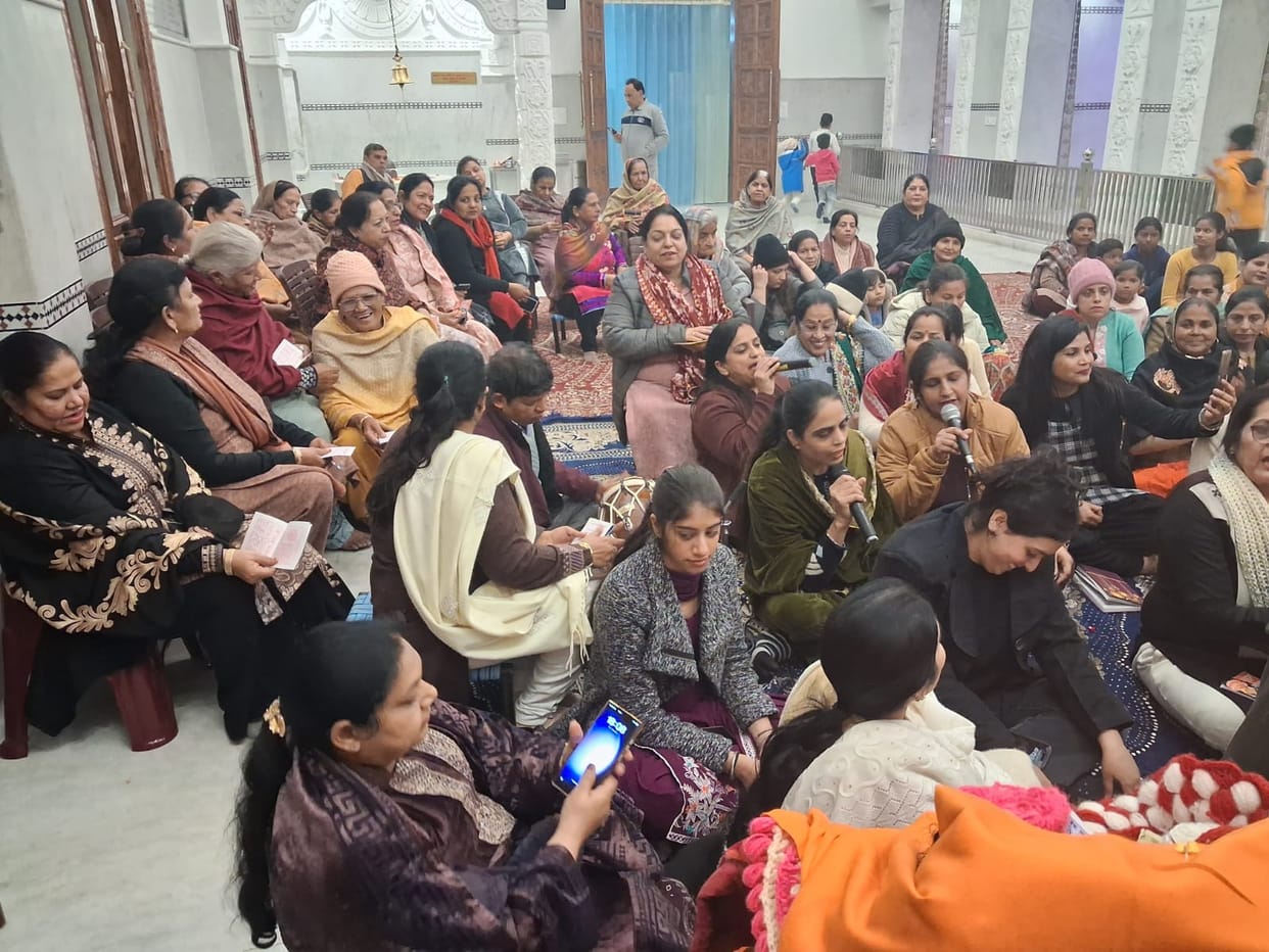 Letter written in the name of Kishore Ju...Devotees dance on bhajan