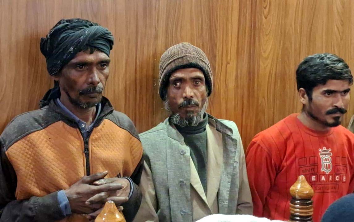 Three members of a gang involved in recce and theft posing as scrap dealers arrested