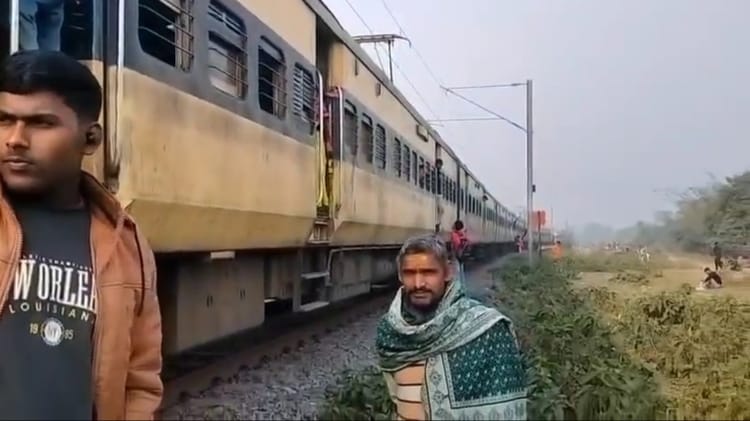 Bihar: समस्तीपुर-बरौनी ट्रैक पर छह ट्रेनें घंटों फंसी, ऑटोमैटिक सिग्नल हुआ फेल; 9 किलोमीटर का सफर ढाई घंटे में