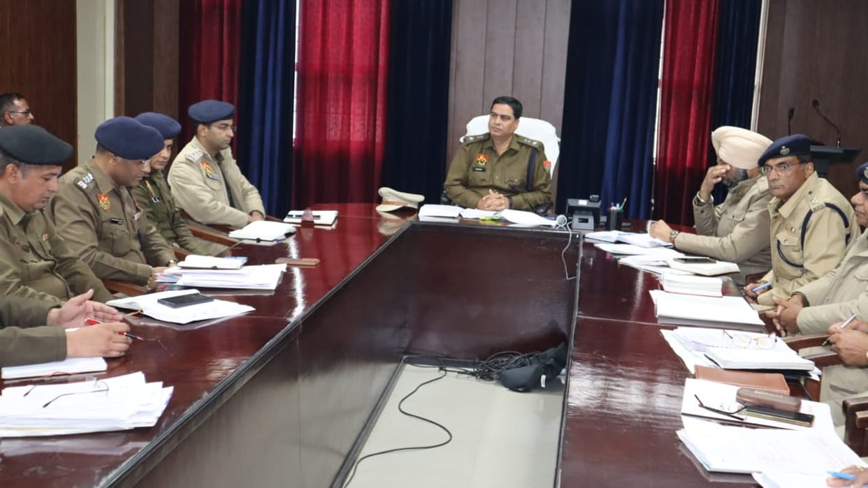 Police to intensify campaign against smugglers and criminals