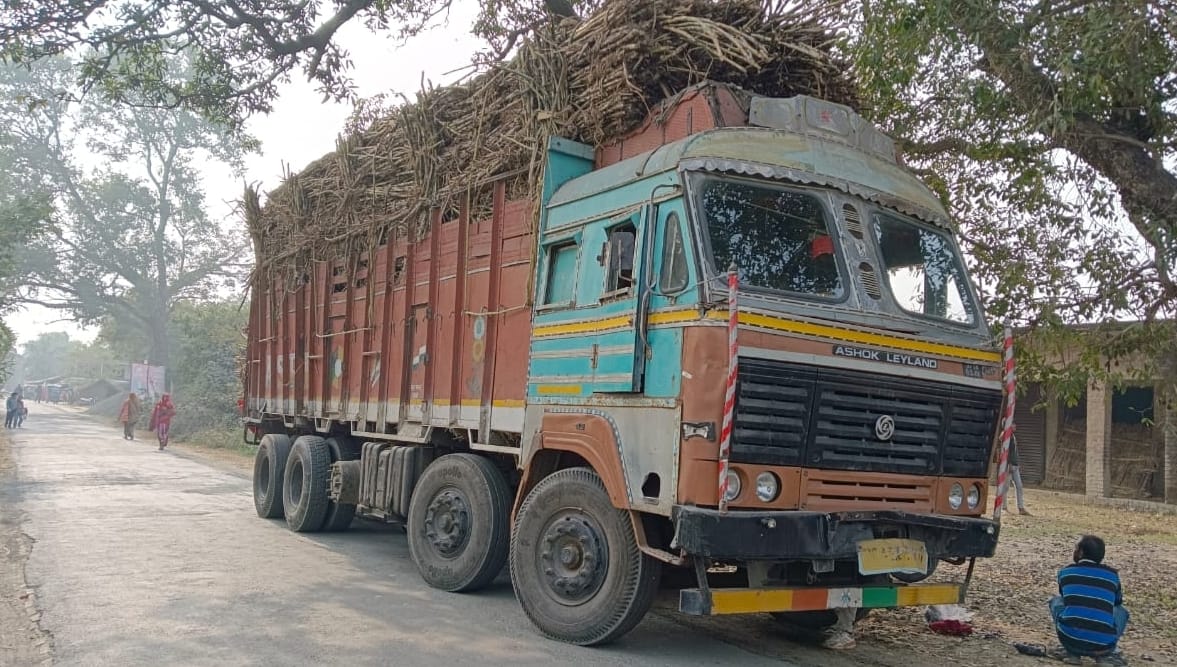 Stay away from these Yamdoots standing on the roadside