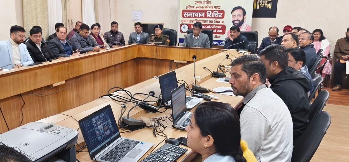 Ensure public participation in the Republic Day celebrations: DC