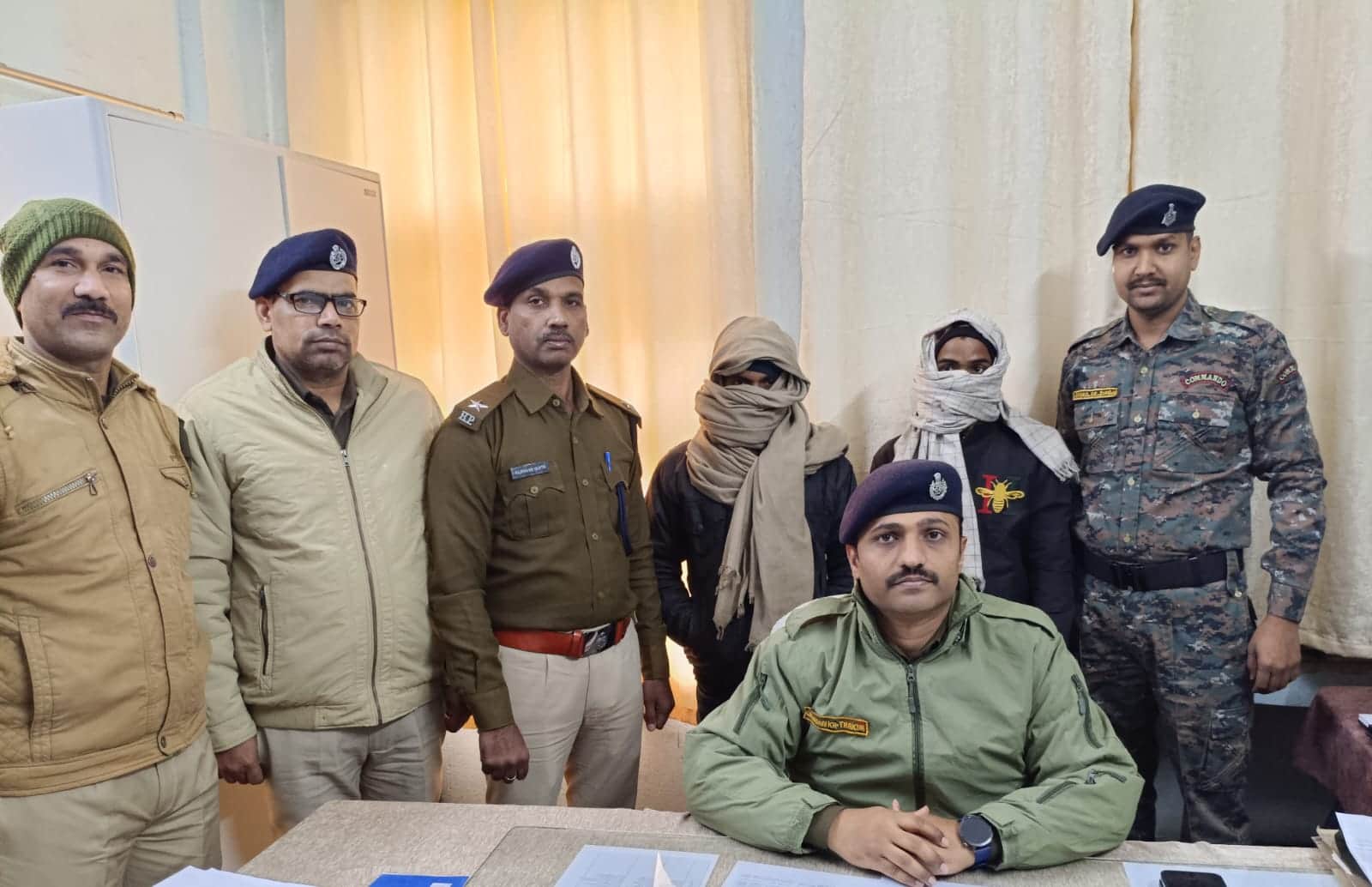 पुलिस ने आरोपियों को किया गिरफ्तार