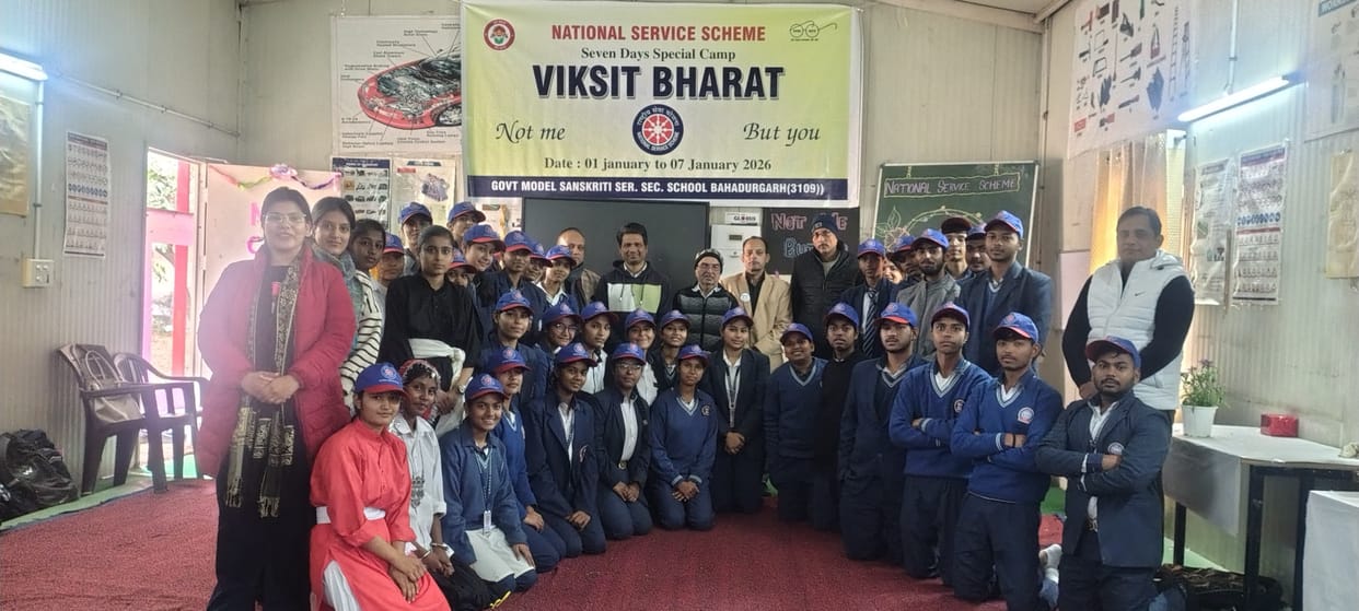 The volunteers were urged to become good citizens.