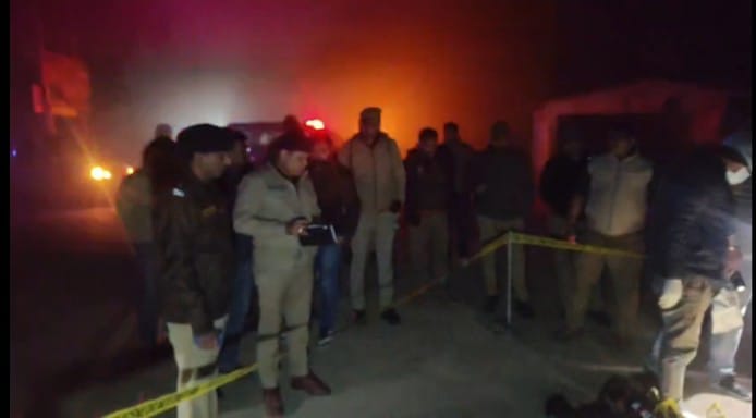 mainpuri news police encounter lootera captured