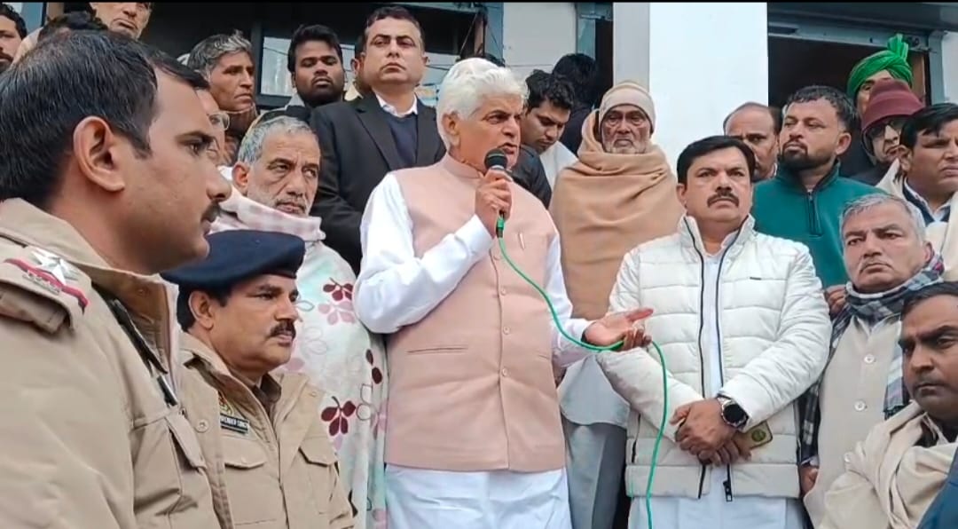 Sadar police station in-charge was placed on the line, the Panchayat gave the police two days' time.