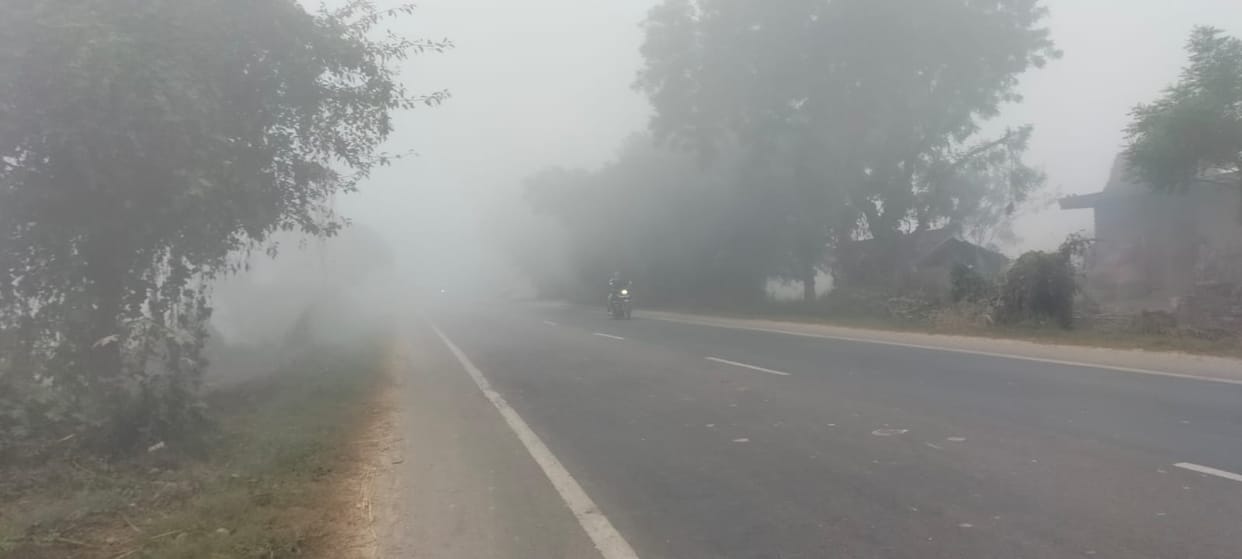 Despite some relief from the biting cold, the fog persisted, forcing drivers to use their headlights even during the day.