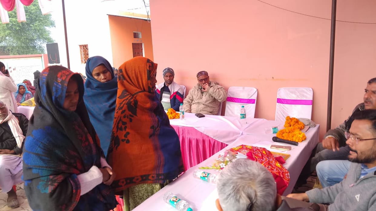 Villagers raised the demand for electricity, water and road in the village Chaupal.