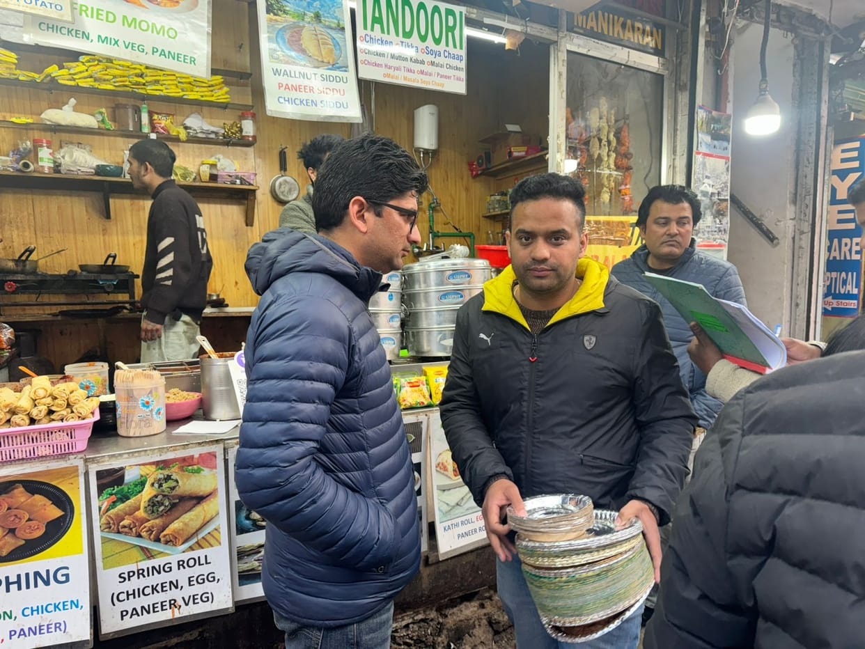 18 challans on disposal and plastic use