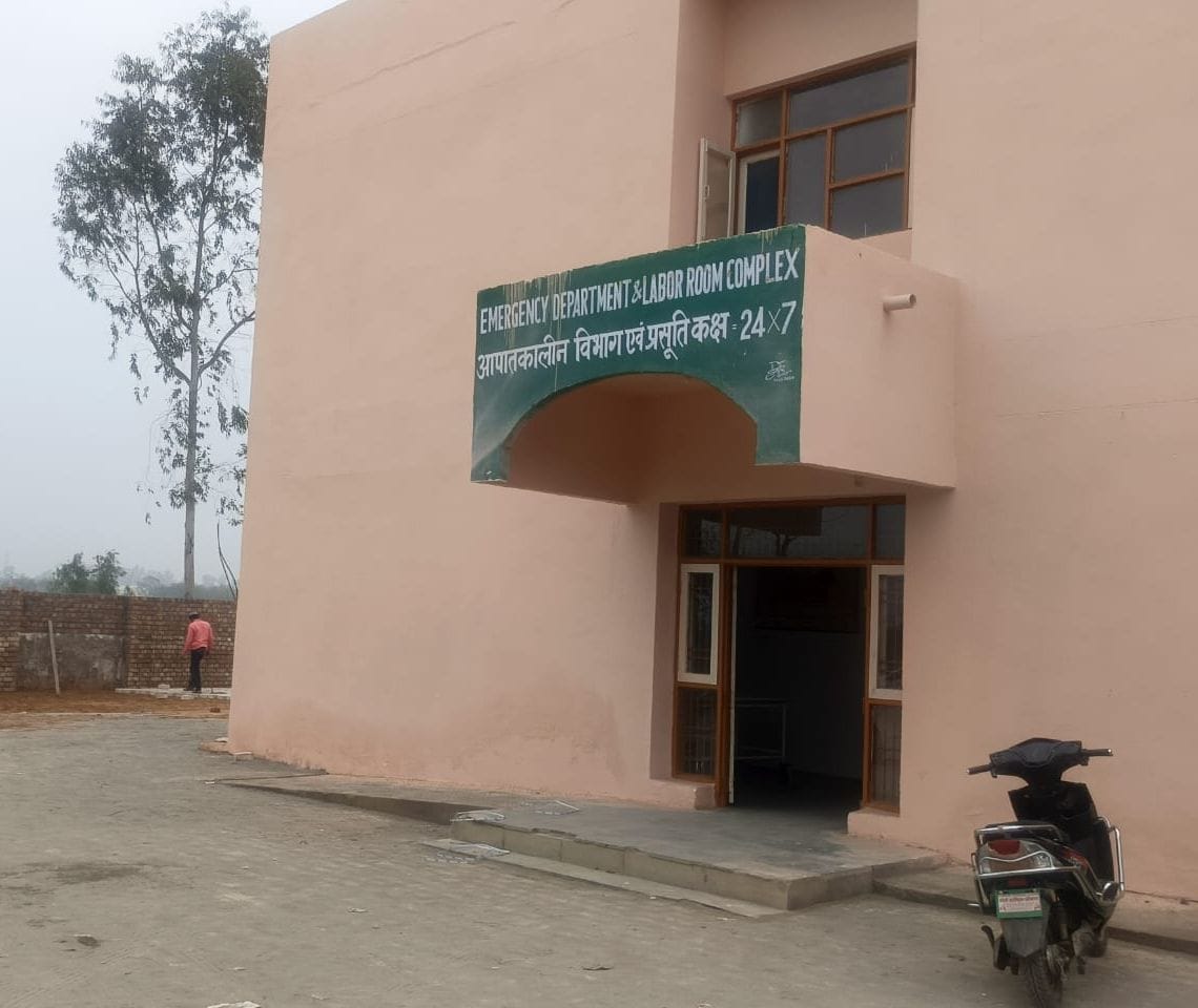 Lack of gynecologist in community health center is bothering patients