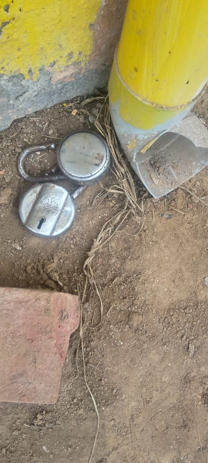 Theft from tyre shop located at Bus Stand Belrakha