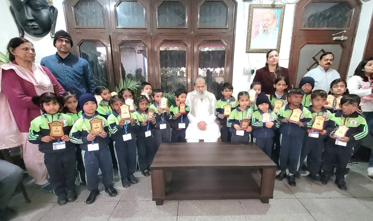 Vij honored 140 students
