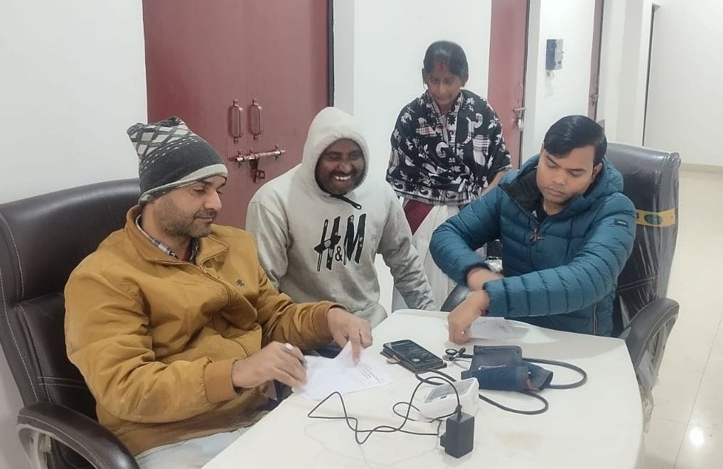 Siddharthnagar News: Increase in patients with fever and cold and cough, doctors advised to avoid cold