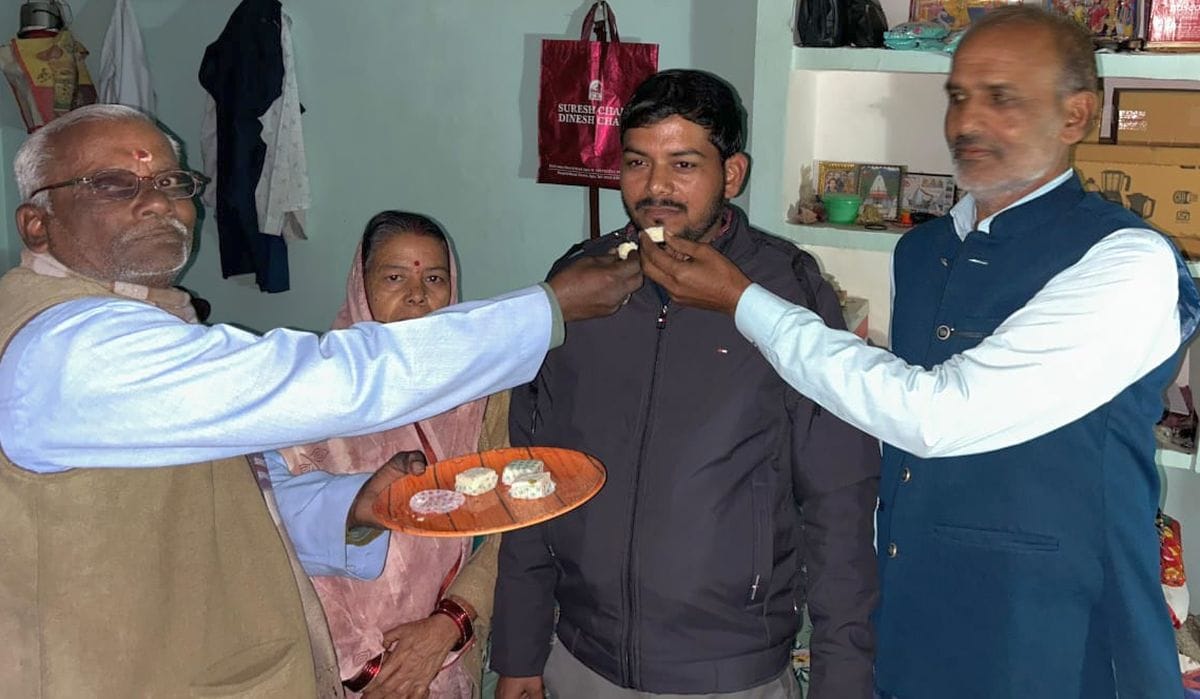 Digvijay got success in the post of Junior Assistant