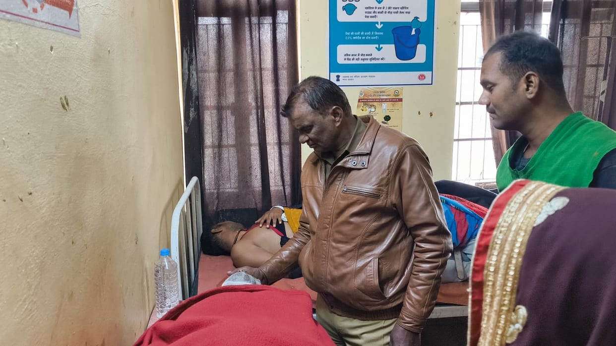 Two groups clash over cattle tying in the street, seven injured
