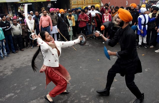 City Kirtan taken out on Guru Gobind Singh Prakash Parv