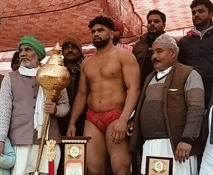 Kalwa Gurjar won the open title of Bharat Kesari.