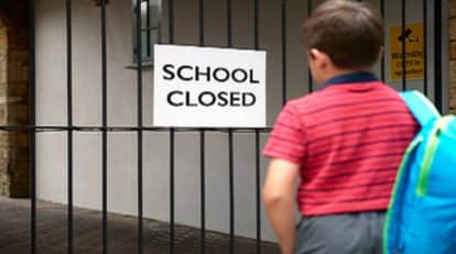 Jhansi: Denseest fog of the season, all schools up to class 8 will remain closed till tomorrow