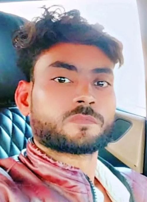 Bike collides with divider, young man returning from in-laws' house dies