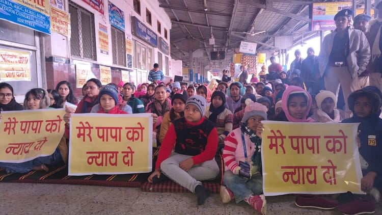 Bihar: मुजफ्फरपुर में सामूहिक तबादलों के विरोध में लोको पायलटों का आंदोलन तेज, परिवारों ने संभाला मोर्चा