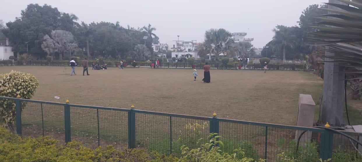 Ghaziabad Municipal Corporation to spend Rs 2.11 crore on boundary walls of 31 parks