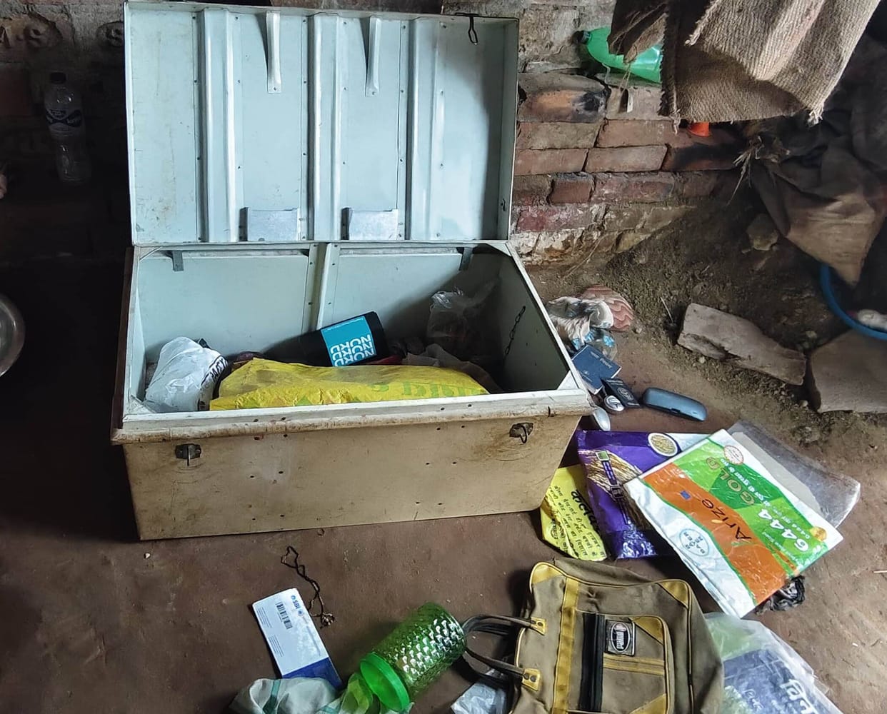 50,000 cash and jewellery worth Rs 2 lakh stolen from farmer's house